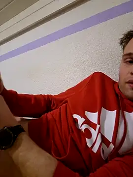 Patrick862001 online show from 12-19-25, 09:11