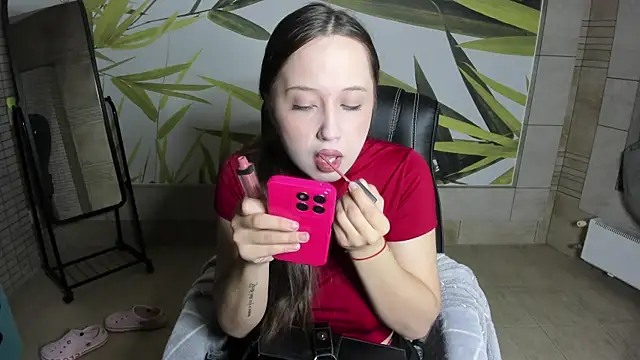 Snapshot of Carolina-sky chatting on 12-15-25, 01:21 Carolina-sky online show from 12-15-25, 01:21