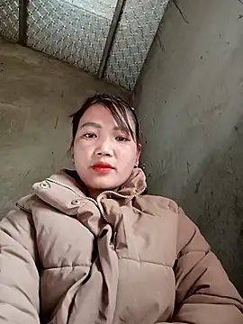 Snapshot of Maymayx2 chatting on 11-28-25, 07:44 Maymayx2 online show from 11-28-25, 07:44