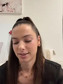 Sugarbellax online show from 12-14-25, 04:12