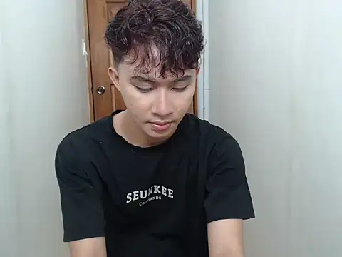 asiantwink0000 online show from 01-19-26, 09:13