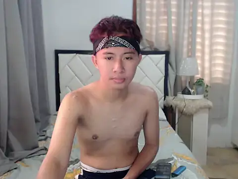 asiantwink0000 online show from 02-12-26, 07:25