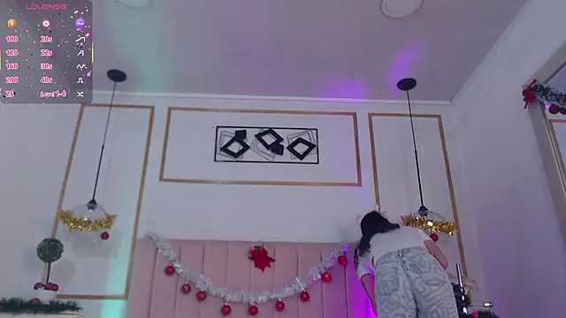 Snapshot of IsabellaCherryX chatting on 12-14-25, 11:09 IsabellaCherryX online show from 12-14-25, 11:09