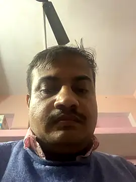 Snapshot of Saxymood1111 chatting on 11-28-25, 05:43 Saxymood1111 online show from 11-28-25, 05:43