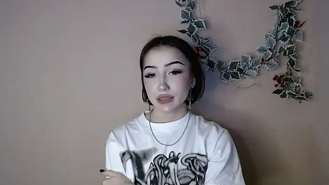 Sweeet Sss online show from 12-16-25, 02:44