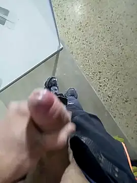 nofaceloverss online show from 12-22-25, 02:36