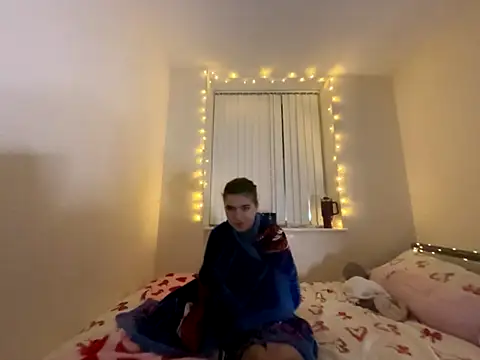 lucyx xx online show from 12-04-25, 06:05