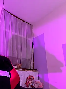 Snapshot of lina10_ chatting on 12-02-25, 11:34 lina10 online show from 12-02-25, 11:34