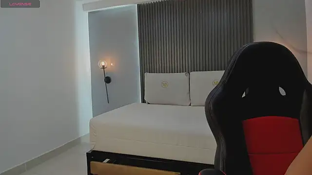 Snapshot of evony_becker_ chatting on 12-16-25, 12:21 evony becker online show from 12-16-25, 12:21