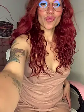 PrettyChloe  online show from 02-05-26, 06:56