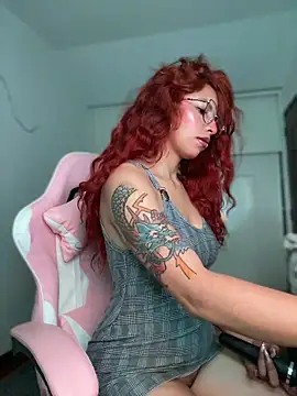 PrettyChloe  online show from 03-04-26, 07:42