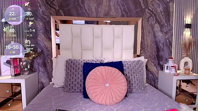 Snapshot of Caroline_foster1 chatting on 12-17-25, 12:11 Caroline foster1 online show from 12-17-25, 12:11