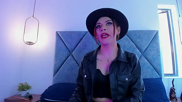 Snapshot of Lilith_Zamara_ chatting on 12-01-25, 02:44 Lilith Zamara online show from 12-01-25, 02:44