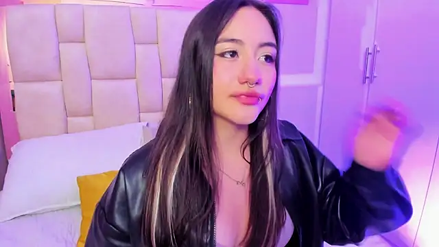 Snapshot of Nana__S chatting on 01-11-26, 03:11 Nana S online show from 01-11-26, 03:11