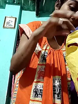 Snapshot of Cute_diya023 chatting on 02-13-26, 02:40 Cute diya023 online show from 02-13-26, 02:40