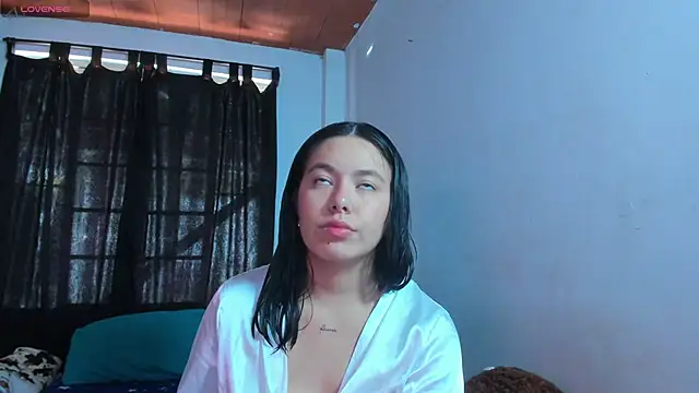 Snapshot of Honey_sexy30 chatting on 05-07-26, 02:22 Honey sexy30 online show from 05-07-26, 02:22