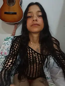 Snapshot of Emma_Everett chatting on 12-03-25, 01:31 Emma Everett online show from 12-03-25, 01:31