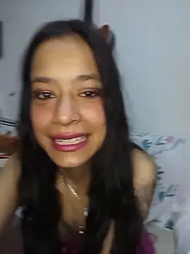 Snapshot of Emma_Everett chatting on 12-05-25, 12:14 Emma Everett online show from 12-05-25, 12:14