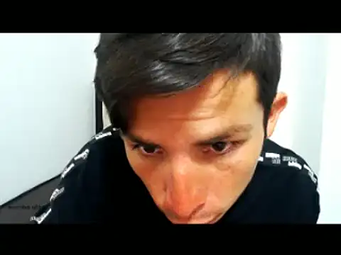 Snapshot of albeirothh chatting on 11-29-25, 02:42 albeirothh online show from 11-29-25, 02:42