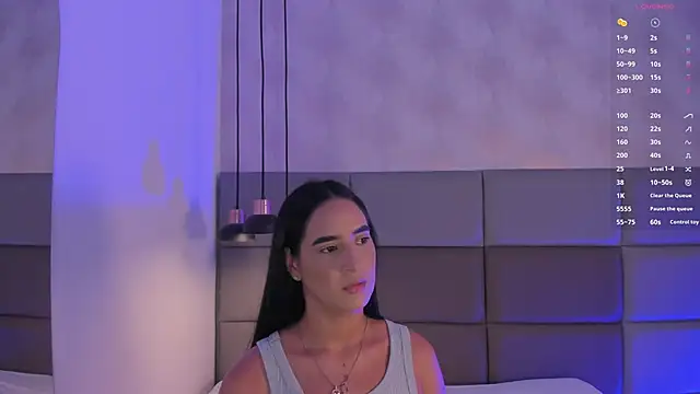 Emily luve online show from 12-04-25, 07:44