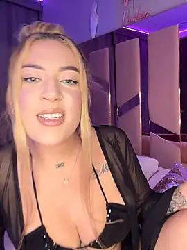 Snapshot of AlyonaWester_ chatting on 02-25-26, 10:30 AlyonaWester online show from 02-25-26, 10:30