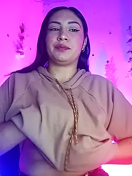 Emy cutee online show from 01-13-26, 12:21