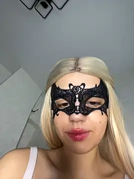 s4rah online show from 02-16-26, 09:38