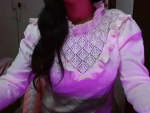 Snapshot of Khushiii_ chatting on 12-14-25, 06:19 Khushiii online show from 12-14-25, 06:19