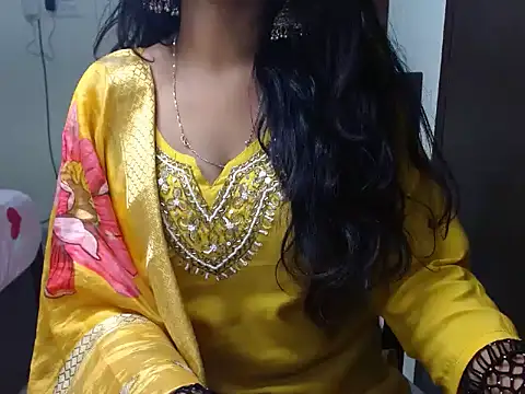 Snapshot of Khushiii_ chatting on 12-16-25, 07:24 Khushiii online show from 12-16-25, 07:24