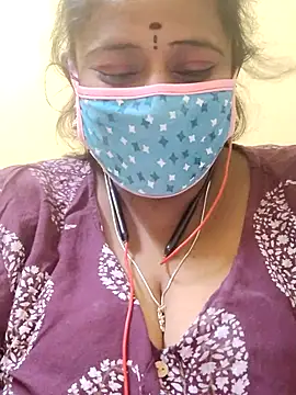 Snapshot of Thanmaya22 chatting on 12-05-25, 12:03 Thanmaya22 online show from 12-05-25, 12:03