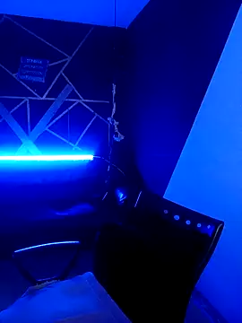 Veronica Lewis  online show from 12-05-25, 01:09