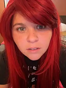 Snapshot of WattledFourth chatting on 12-17-25, 02:45 WattledFourth online show from 12-17-25, 02:45