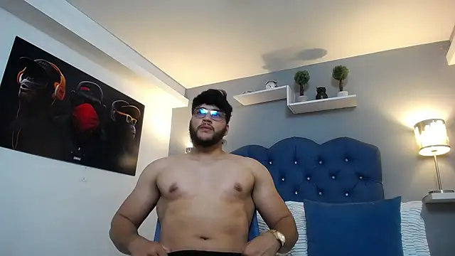 Snapshot of mike_foxxx_ chatting on 11-30-25, 03:32 mike foxxx online show from 11-30-25, 03:32