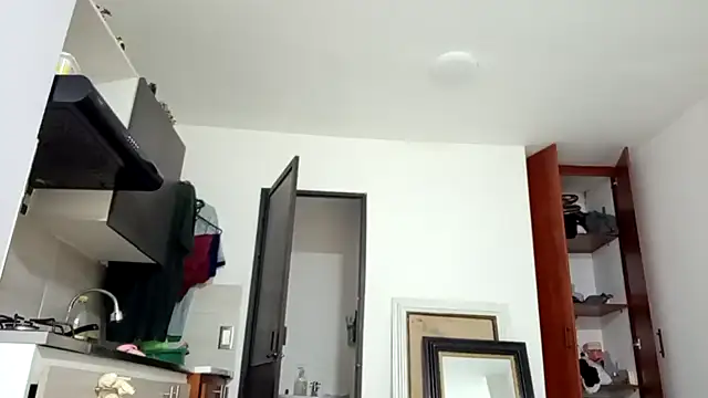 Snapshot of am_cvo1824 chatting on 12-02-25, 09:32 am cvo1824 online show from 12-02-25, 09:32