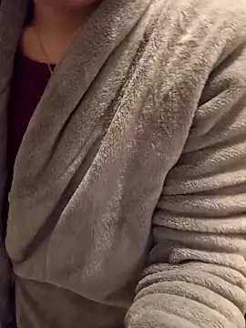 gatitachula93 online show from 02-04-26, 07:31