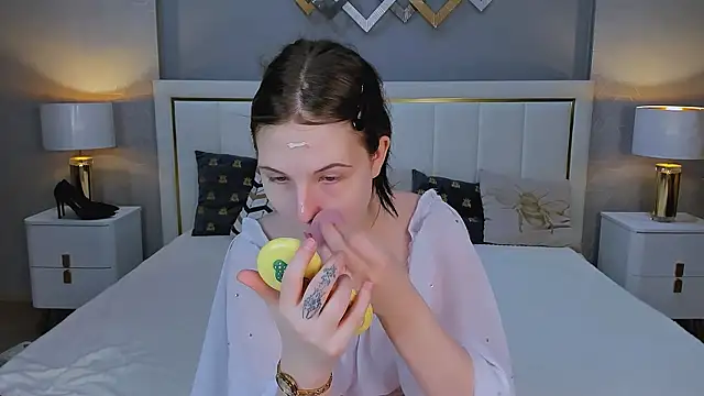 YONA WINK online show from 02-09-26, 08:46