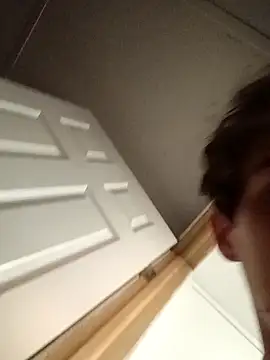 cmoneyyy021 online show from 12-01-25, 06:29