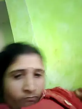 Snapshot of Sonamhot743 chatting on 12-02-25, 05:35 Sonamhot743 online show from 12-02-25, 05:35