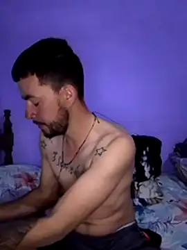 Snapshot of 30_GLADIADOR chatting on 12-04-25, 02:04 30 GLADIADOR online show from 12-04-25, 02:04