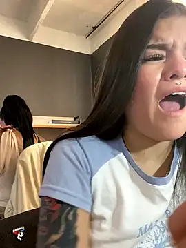 Camila Duarte2 online show from 01-05-26, 05:27