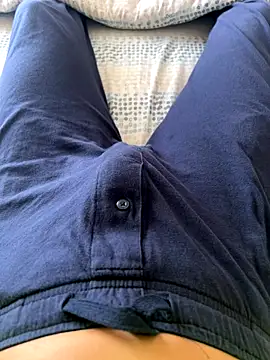 Snapshot of Tu_Principe_Azul36 chatting on 12-15-25, 12:20 Tu Principe Azul36 online show from 12-15-25, 12:20