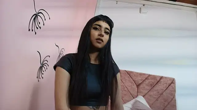 Snapshot of CLEO_ROSS chatting on 12-02-25, 06:25 CLEO ROSS online show from 12-02-25, 06:25