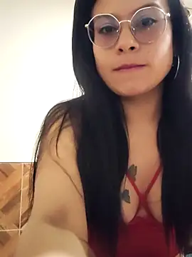 Snapshot of Laura_Daza1 chatting on 12-02-25, 02:39 Laura Daza1 online show from 12-02-25, 02:39