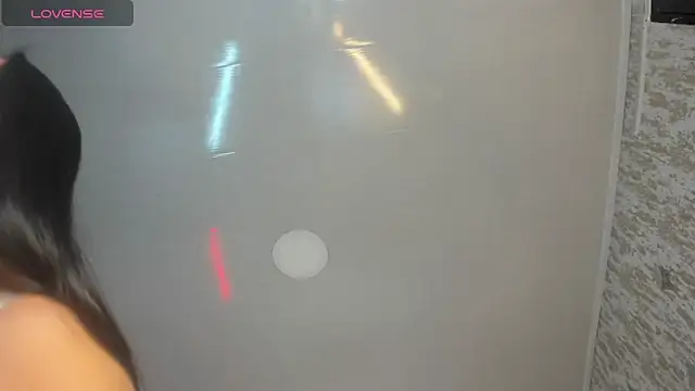 isa bellaax online show from 12-15-25, 12:31