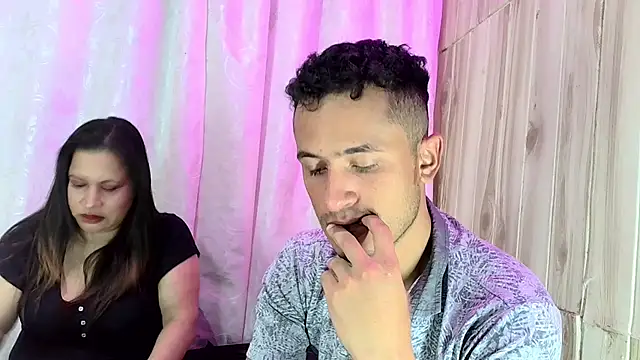 Snapshot of n4ughty_friends chatting on 12-04-25, 04:55 n4ughty friends online show from 12-04-25, 04:55