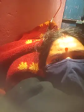 Snapshot of Your-shreya143 chatting on 12-18-25, 02:34 Your-shreya143 online show from 12-18-25, 02:34