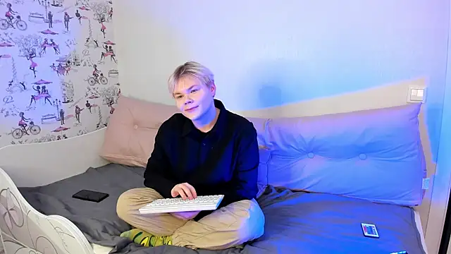 Snapshot of Brian_Mils chatting on 12-05-25, 08:01 Brian Mils online show from 12-05-25, 08:01