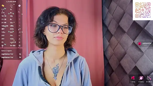 Snapshot of Ameliisun chatting on 12-17-25, 12:33 Ameliisun online show from 12-17-25, 12:33