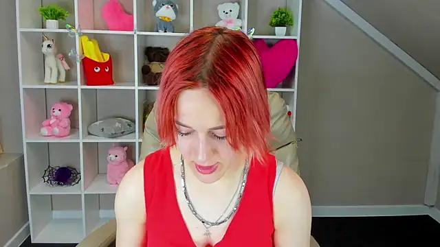 Snapshot of Linda_Jonys chatting on 02-15-26, 08:02 Linda Jonys online show from 02-15-26, 08:02