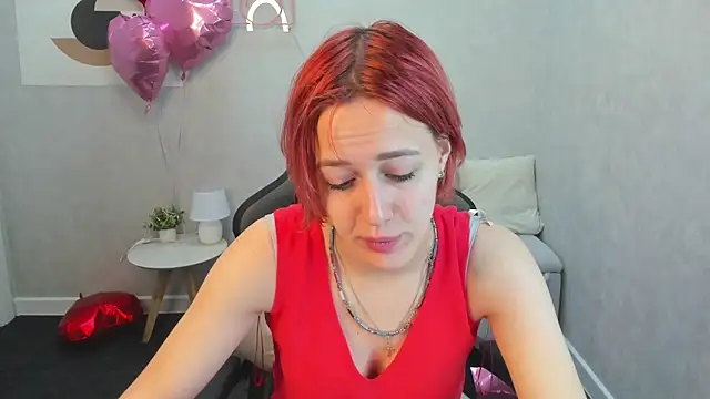 Snapshot of Linda_Jonys chatting on 02-16-26, 07:37 Linda Jonys online show from 02-16-26, 07:37